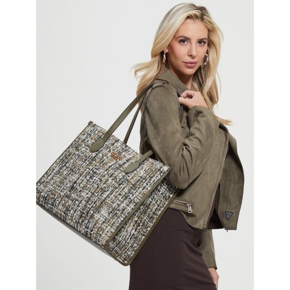 New GUESS Silvana Tote - Picture 1 of 14